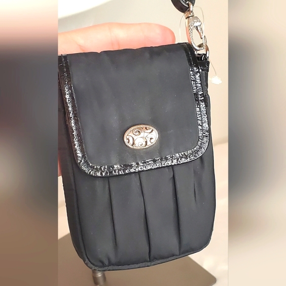 BRIGHTON bag - mini crossbody wallet and phone holder nylon/patent leather bag - Picture 5 of 14